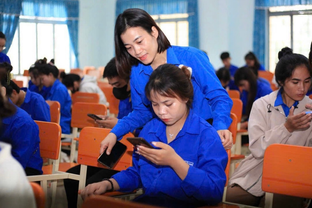 ĐVTN tích cực tham gia cuộc thi “Tìm hiểu pháp luật về hôn nhân và gia đình" ĐVTN tích cực tham gia cuộc thi “Tìm hiểu pháp luật về hôn nhân và gia đình"