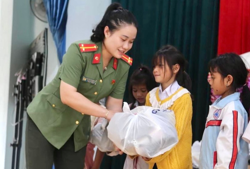 Việc làm này phát huy đúng tinh thần xung kích, tình nguyện của Tuổi trẻ Công an Kon Tum trong các hoạt động xã hội, tình nghĩa, chung sức vì cộng đồng.