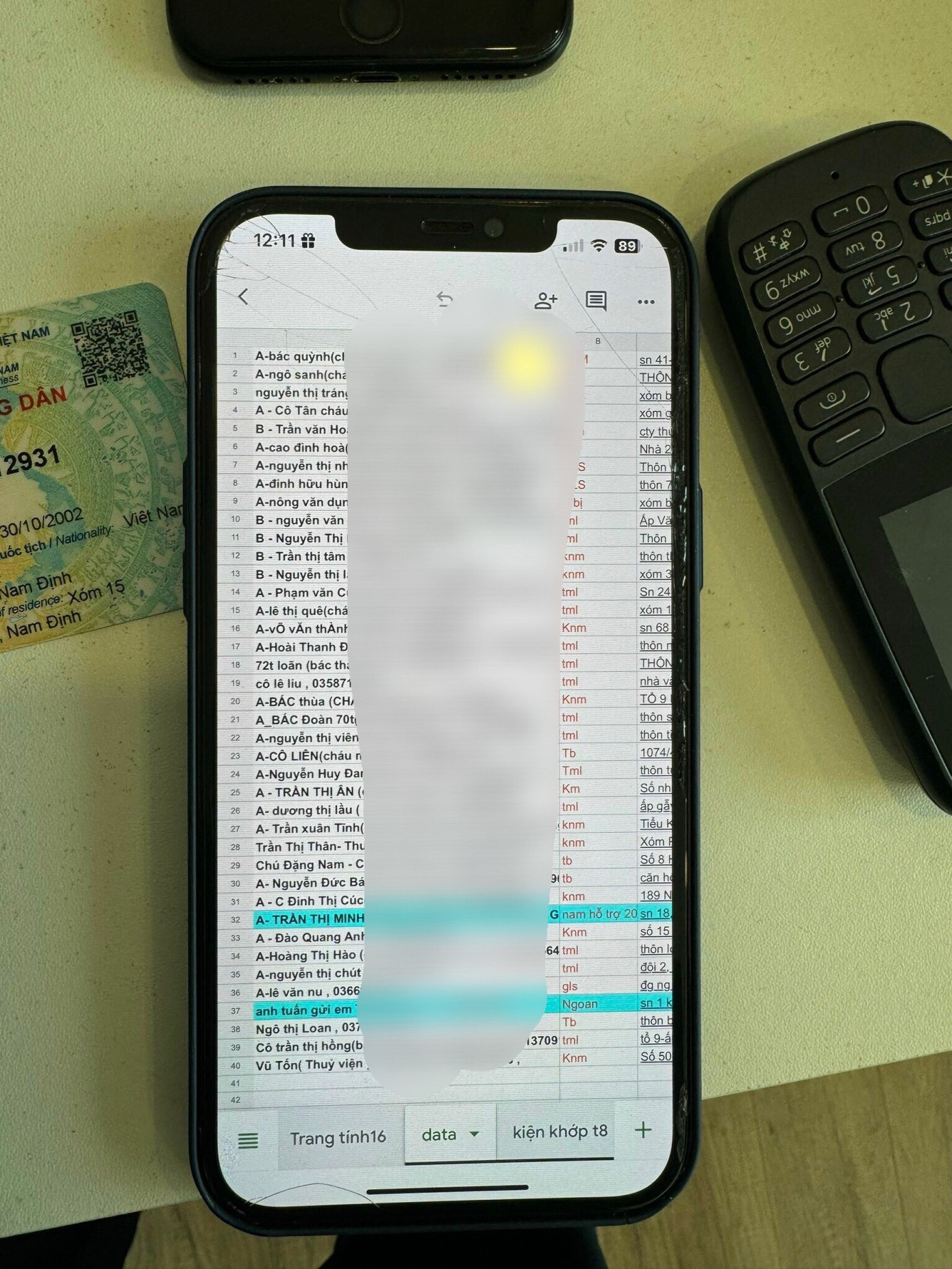 Danh sách nạn nhân trong điện thoại của các đối tượng. Ảnh: CA Danh sách nạn nhân trong điện thoại của các đối tượng. Ảnh: CA