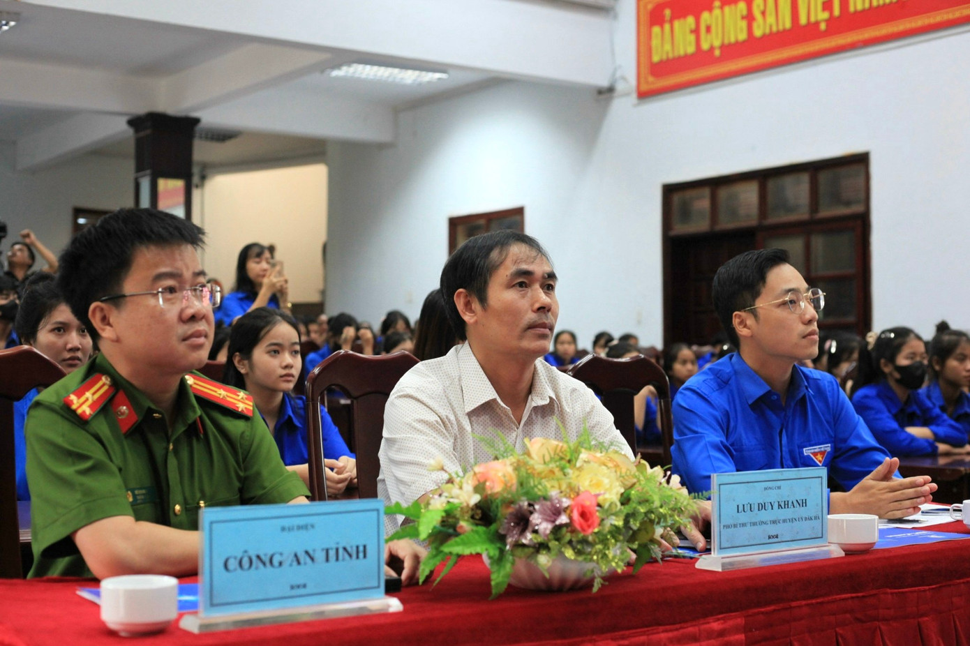 Đại biểu dự Lễ phát động lễ ra quân hưởng ứng “Ngày Chuyển đổi số quốc gia năm 2023” Đại biểu dự Lễ phát động lễ ra quân hưởng ứng “Ngày Chuyển đổi số quốc gia năm 2023”