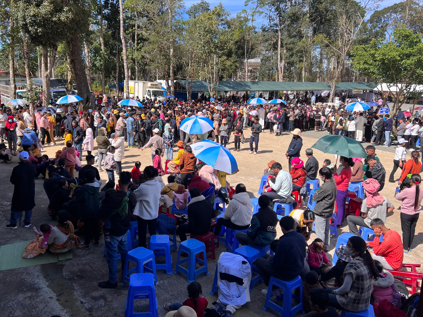 Đây không chỉ là dịp để cộng đồng người Công giáo tham gia nghi lễ tâm linh, mà còn là cơ hội để du khách khám phá và trải nghiệm văn hóa địa phương.