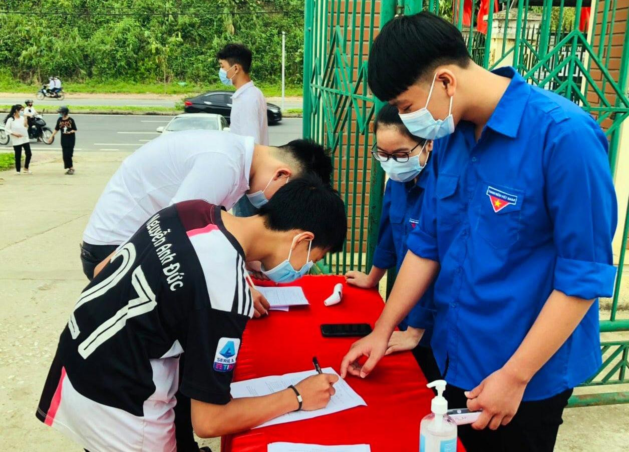 ĐVTN Lào Cai tham gia tiếp sức mùa thi 2021