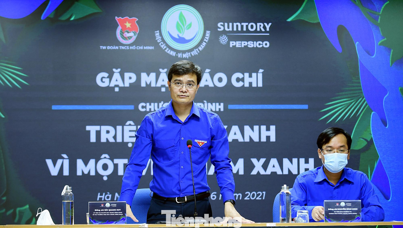 Anh Bùi Quang Huy phát biểu tại chương trình. Ảnh: Xuân Tùng Anh Bùi Quang Huy phát biểu tại chương trình. Ảnh: Xuân Tùng