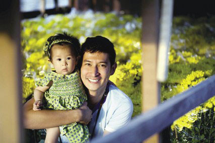 Huy Khánh và bé Cát.