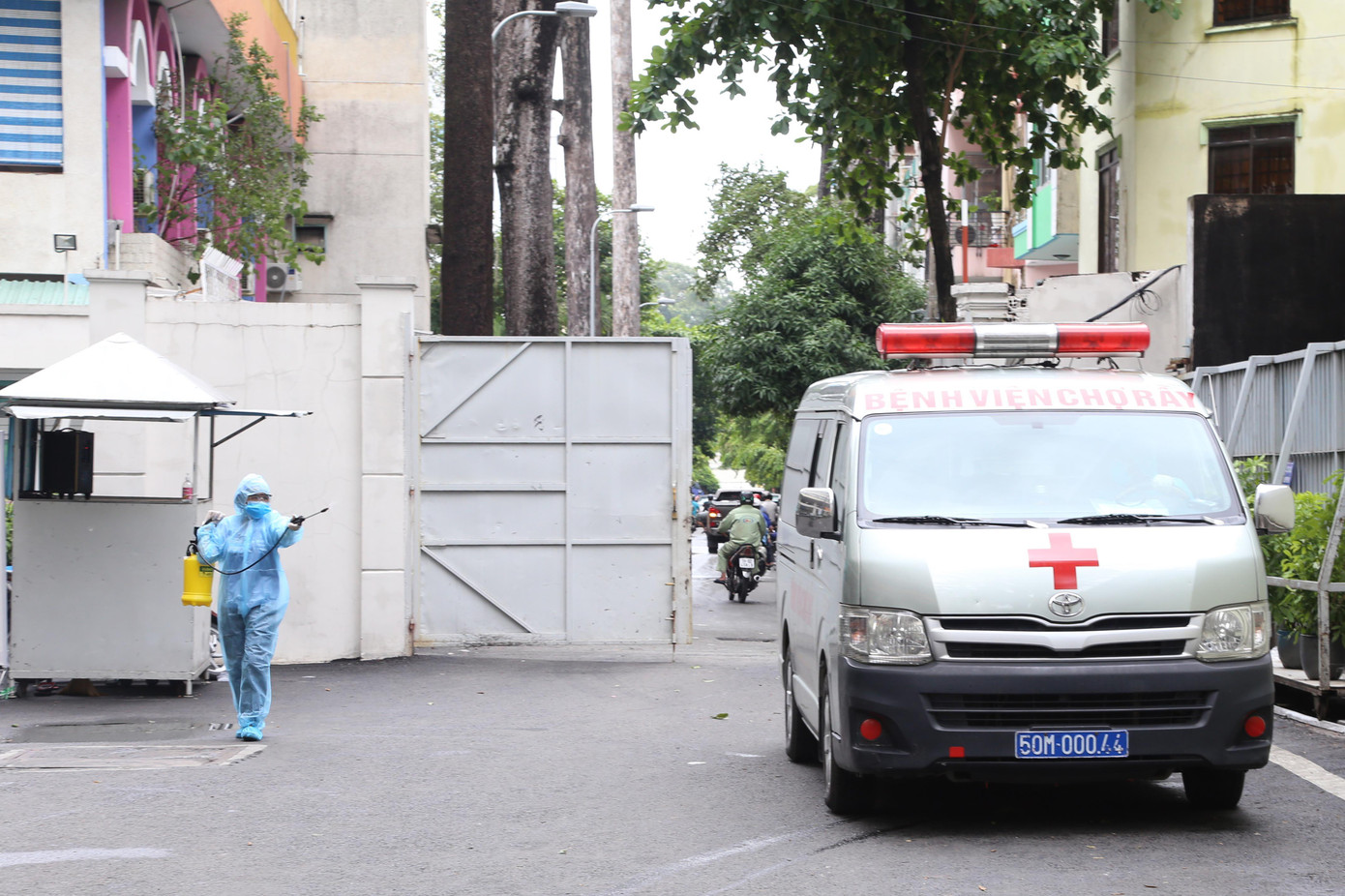 Các bệnh viện sẵn sàng phối hợp hỗ trợ bệnh viện điều trị COVID-19.