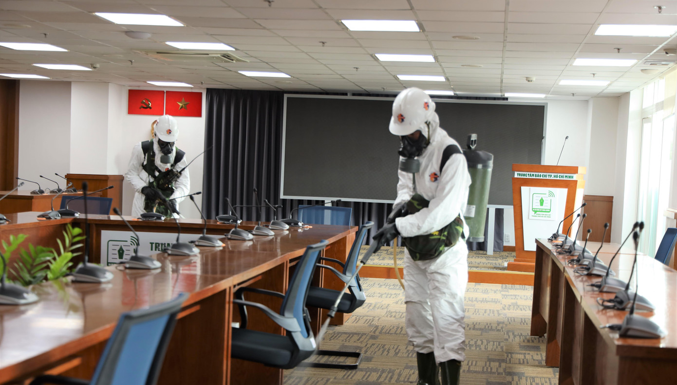 Đặc biệt là từ khi dịch COVID-19 bùng phát, Trung tâm báo chí trở thành nơi cung cấp thông tin cho nhà báo qua các cuộc họp trực tuyến của UBND TPHCM. Đặc biệt là từ khi dịch COVID-19 bùng phát, Trung tâm báo chí trở thành nơi cung cấp thông tin cho nhà báo qua các cuộc họp trực tuyến của UBND TPHCM.