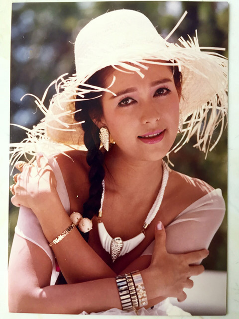 Người đẹp Việt đầu tiên táo bạo mặc bikini 2 mảnh chụp ảnh lịch là ai? ảnh 7