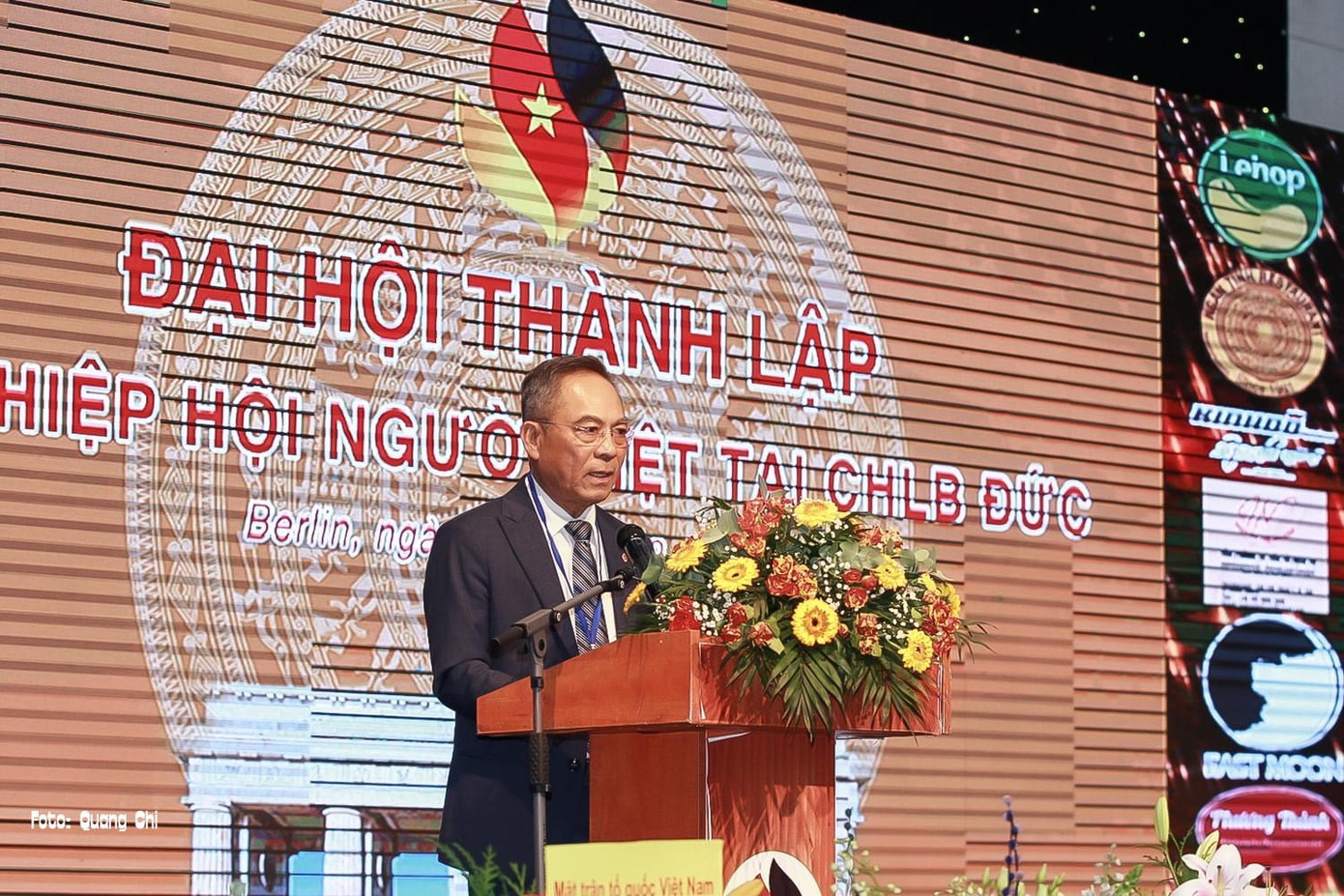 Ông Nguyễn Văn Hiền được bầu làm Chủ tịch Liên hiệp Hội người Việt Nam tại CHLB Đức.