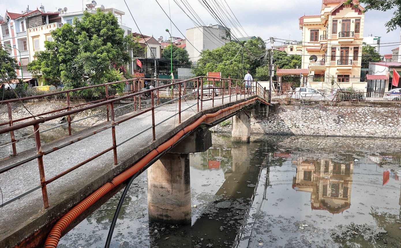 Một cây cầu yếu trên địa bàn Hà Nội