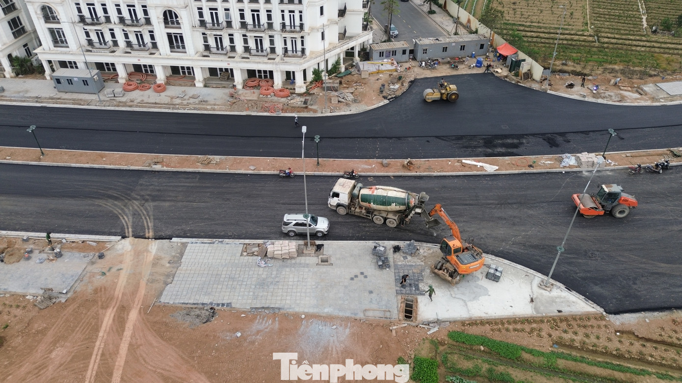 Với khoảng 700m còn lại của dự án, đoạn từ nút giao với đường 70 đến chung cư Anland Lakeview hiện đang được triển khai thi công.