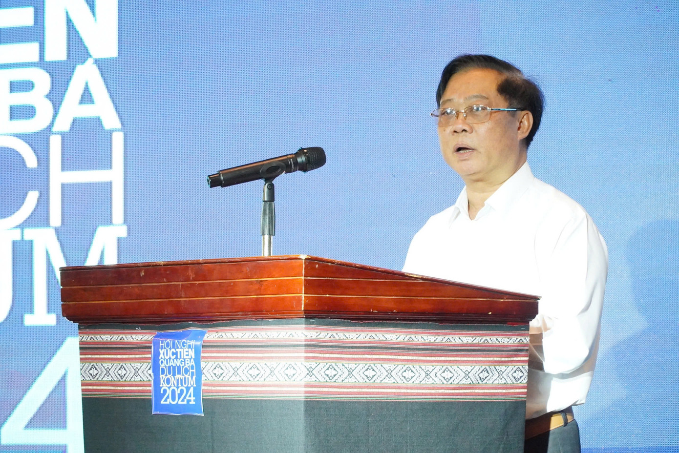 Ông Phạm Văn Thủy - Phó Cục trưởng Cục Du lịch Quốc gia Việt Nam - phát biểu tại hội nghị. Ông Phạm Văn Thủy - Phó Cục trưởng Cục Du lịch Quốc gia Việt Nam - phát biểu tại hội nghị.