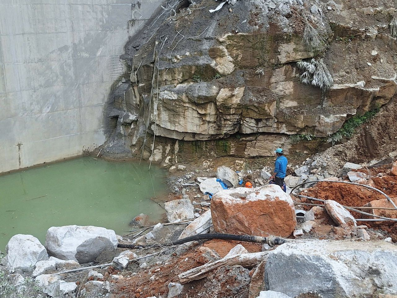 Trước đó, lực lượng chức năng đã tìm thấy một số bộ phận cơ thể.