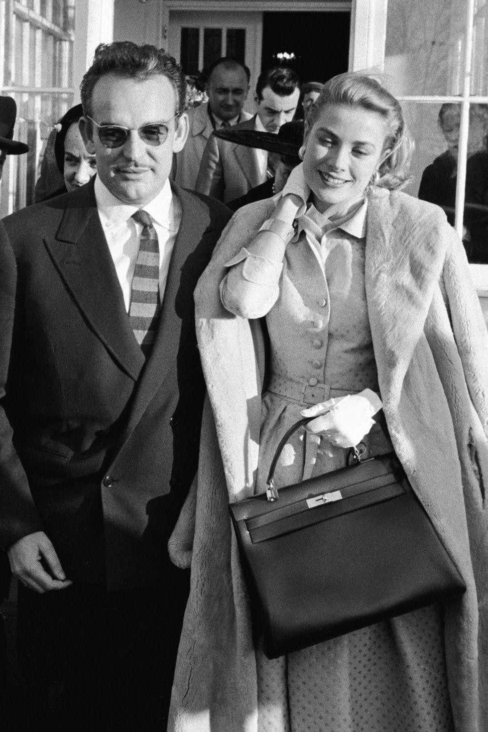 Nữ thần sắc đẹp Kelly Grace và chiếc túi Hermès được đặt tên theo tên của bà.