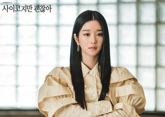 Khi con gái kiểm soát người yêu, phần nhiều là vì cô ấy bất an nhưng lại có tính sở hữu cao. Khi con gái kiểm soát người yêu, phần nhiều là vì cô ấy bất an nhưng lại có tính sở hữu cao.