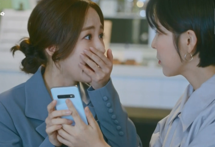 Bạn bè không nên can thiệp vào vấn đề tài chính của nhau. Bạn bè không nên can thiệp vào vấn đề tài chính của nhau.