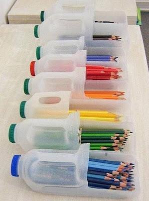 Sáng tạo với những vật dụng bỏ đi cũng là cách bảo vệ môi trường sống. Sáng tạo với những vật dụng bỏ đi cũng là cách bảo vệ môi trường sống.