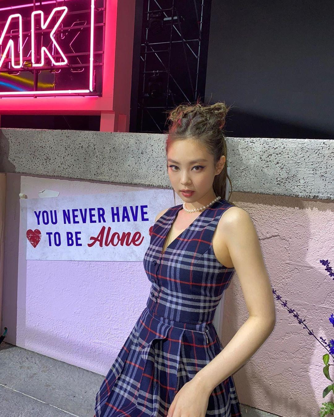 Những kiểu tóc càng dễ thương càng hiệu quả vì hợp với khuôn mặt bầu bĩnh. Những kiểu tóc càng dễ thương càng hiệu quả vì hợp với khuôn mặt bầu bĩnh.