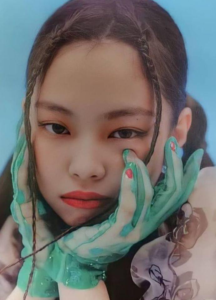 Màu ảnh cũng gợi nhớ cảm giác thập niên 90. Màu ảnh cũng gợi nhớ cảm giác thập niên 90.