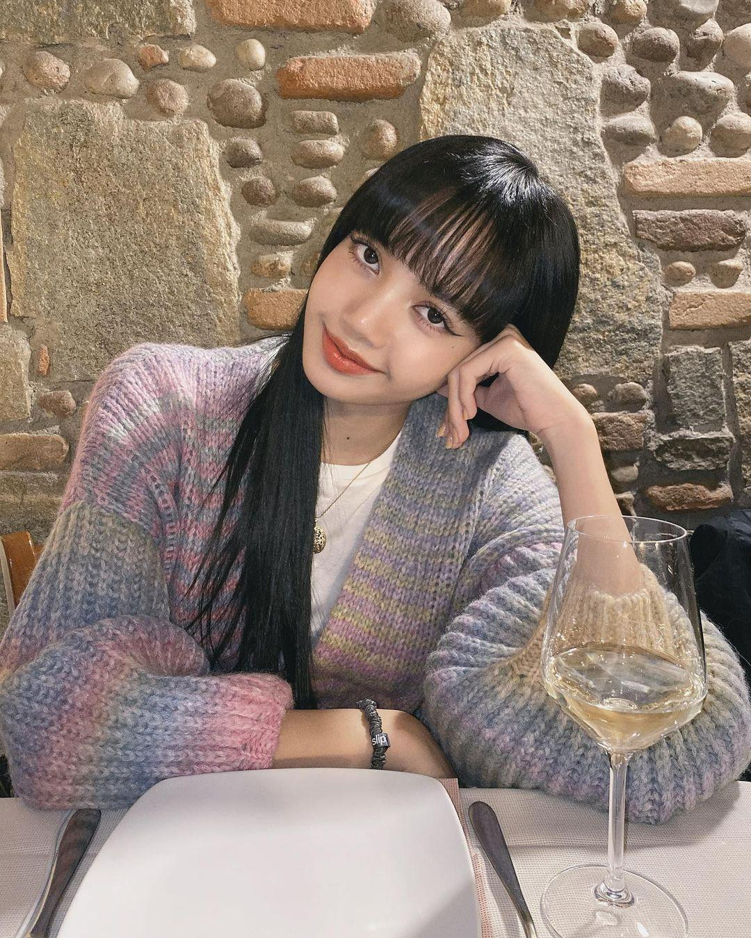 Màu sắc nhẹ nhàng mà rực rỡ. Màu sắc nhẹ nhàng mà rực rỡ.