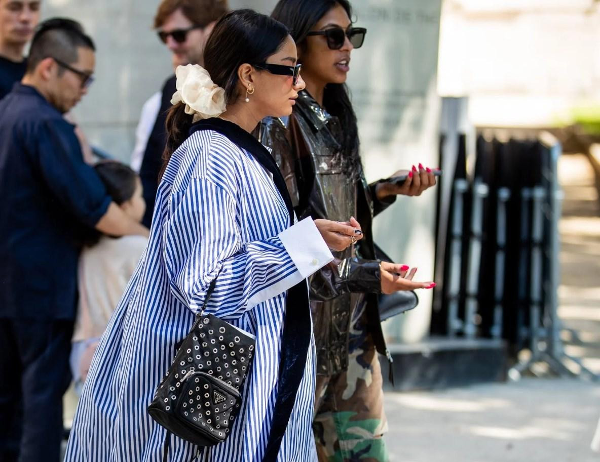 Nhưng chú ý là cột tóc bèo dún vào những ngày tóc đẹp vừa gội xong nhé!