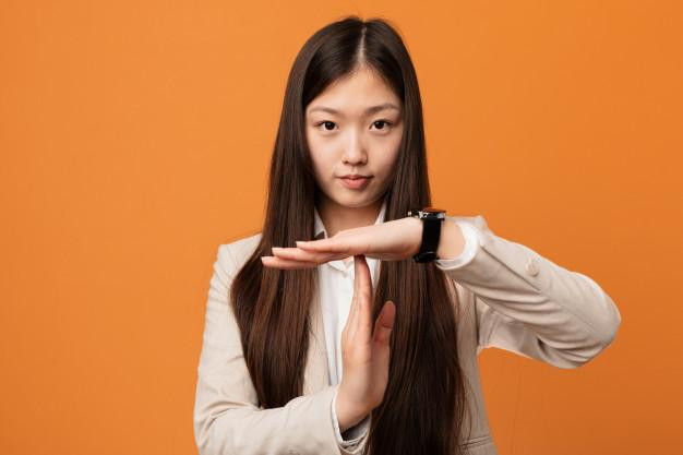 Than phiền chỉ khiến tâm trạng bạn thêm tồi tệ và lãng phí thời gian của mình. Than phiền chỉ khiến tâm trạng bạn thêm tồi tệ và lãng phí thời gian của mình.