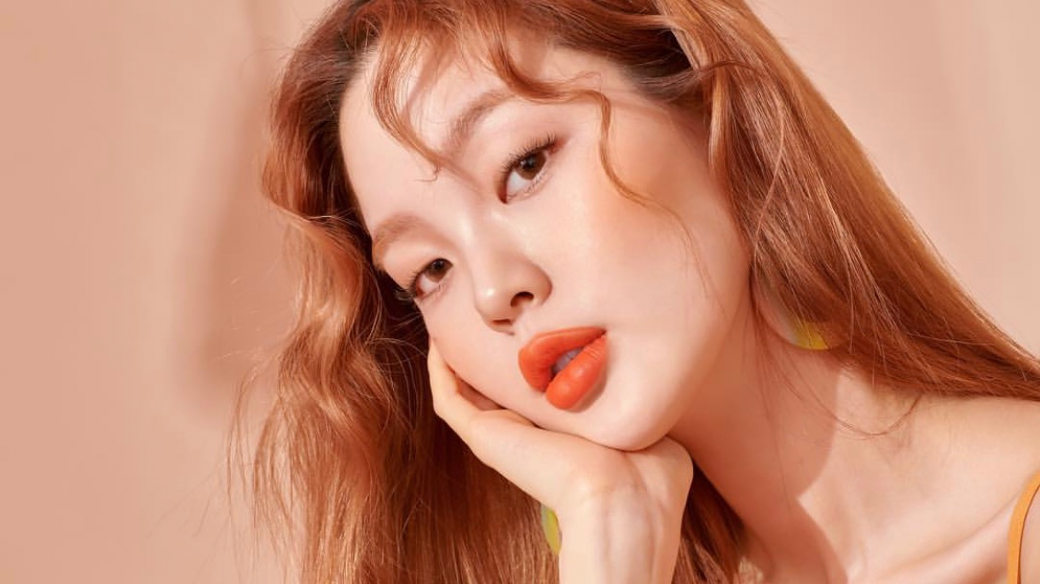 Dưỡng tóc kĩ hơn vào mùa nắng gắt để giúp tóc nhuộm không bị phai màu, xỉn màu. Dưỡng tóc kĩ hơn vào mùa nắng gắt để giúp tóc nhuộm không bị phai màu, xỉn màu.