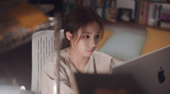 Luôn tập trung vào đúng những việc liên quan tới mục tiêu sự nghiệp của bạn. Luôn tập trung vào đúng những việc liên quan tới mục tiêu sự nghiệp của bạn.