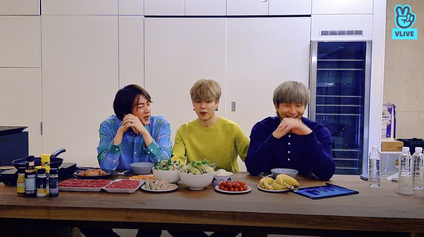 Những người bạn thực sự là người luôn bên cạnh chia sẻ và nâng đỡ chúng ta. Những người bạn thực sự là người luôn bên cạnh chia sẻ và nâng đỡ chúng ta.