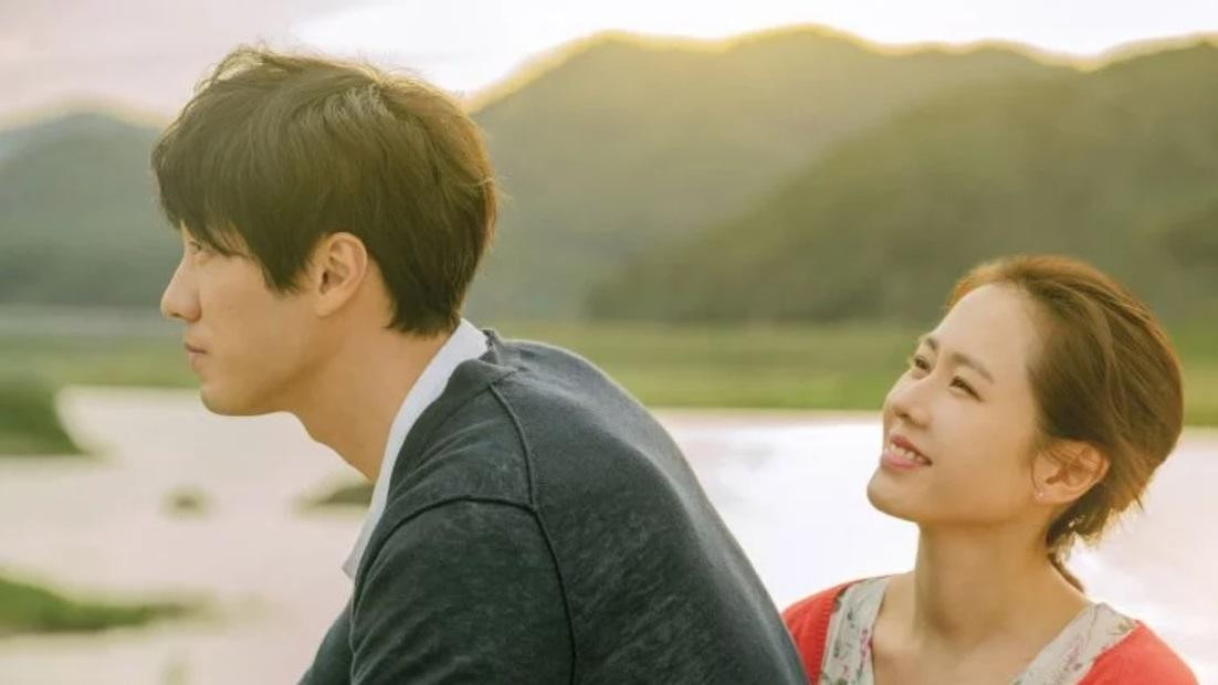 Trưởng thành chính là khi bạn thả lỏng và học cách sống thật. Trưởng thành chính là khi bạn thả lỏng và học cách sống thật.