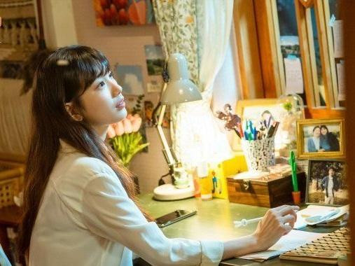 Không suy nghĩ theo lối mòn và tập cách nhìn vào vấn đề từ nhiều góc độ. Không suy nghĩ theo lối mòn và tập cách nhìn vào vấn đề từ nhiều góc độ.