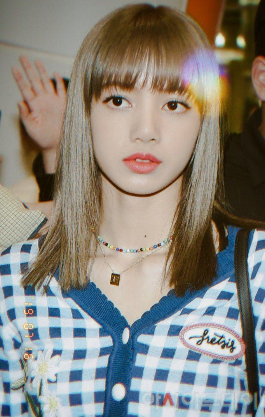 Khoảnh khắc ta bắt đầu nhìn nhận và đối diện với từng nỗi sợ, ta sẽ nhận ra chúng không đáng sợ đến thế. Cái chúng ta sợ chính là nỗi sợ hãi. Khoảnh khắc ta bắt đầu nhìn nhận và đối diện với từng nỗi sợ, ta sẽ nhận ra chúng không đáng sợ đến thế. Cái chúng ta sợ chính là nỗi sợ hãi.