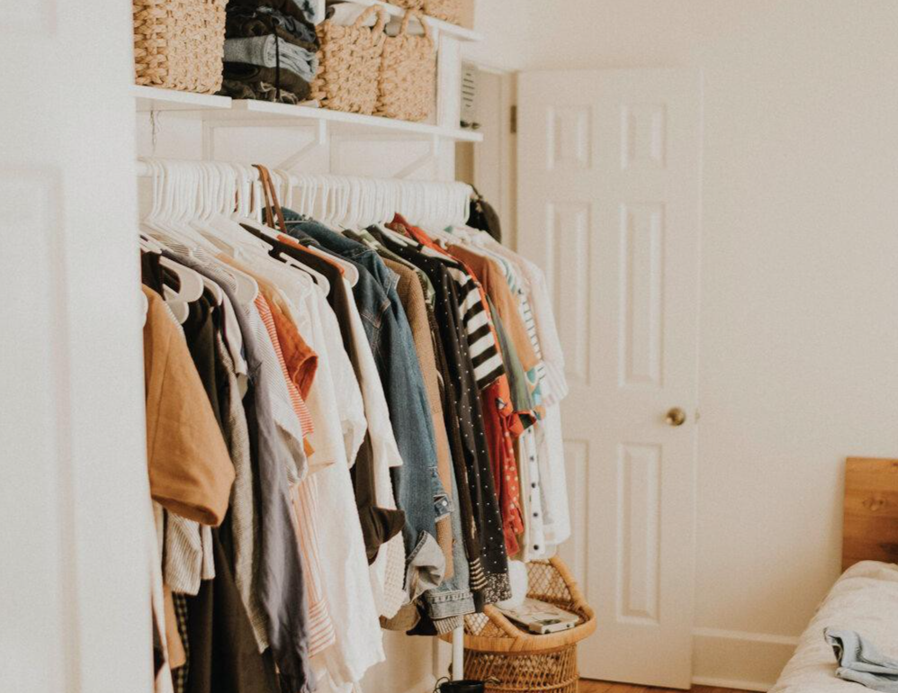 Đừng nên tiếc đồ rồi bán giá ngang với các shop online giá rẻ. Đừng nên tiếc đồ rồi bán giá ngang với các shop online giá rẻ.