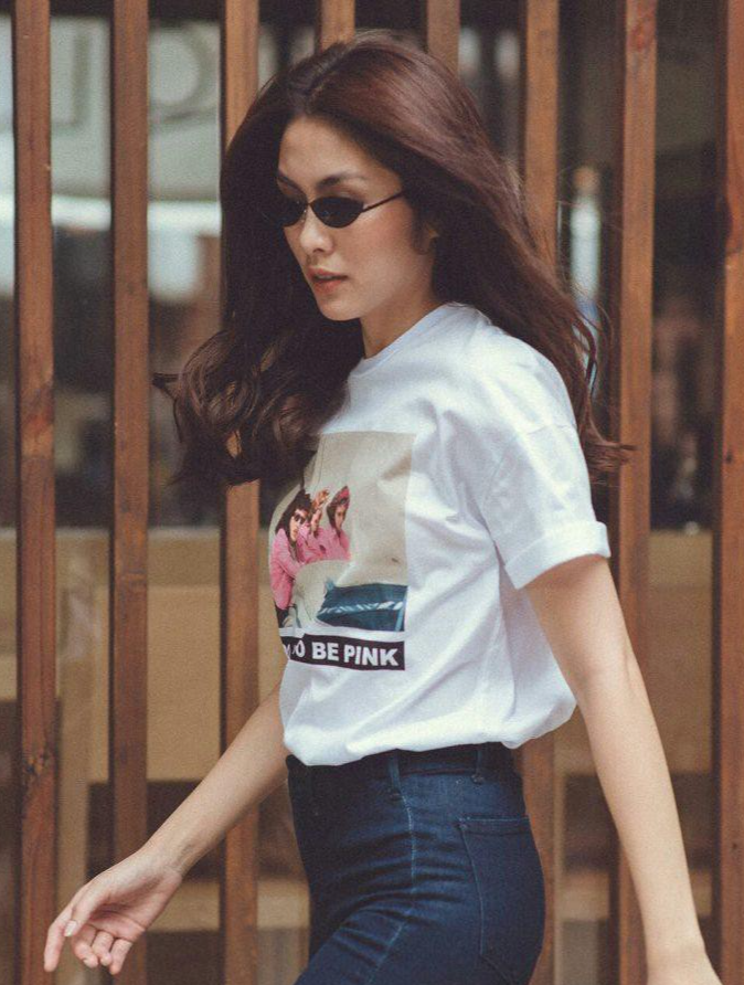 Bạn cần phải học cách làm việc với lược và máy sấy để đảm bảo tóc luôn được đẹp. Bạn cần phải học cách làm việc với lược và máy sấy để đảm bảo tóc luôn được đẹp.