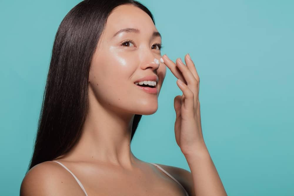 Retinol là một chất giúp chống lão hóa cho da có tính hiệu quả cao và tác dụng lâu dài.