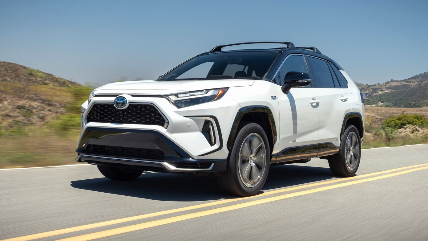 RAV4 là mẫu xe Toyota bán chạy nhất tại Mỹ trong năm 2024. RAV4 là mẫu xe Toyota bán chạy nhất tại Mỹ trong năm 2024.