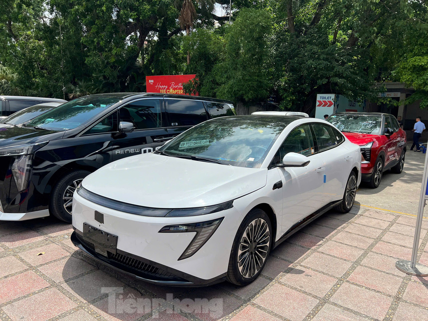 Nissan N7 lần đầu xuất hiện tại Việt Nam. Nissan N7 lần đầu xuất hiện tại Việt Nam.