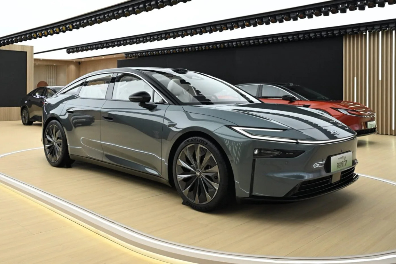 Mẫu sedan điện Toyota bZ7 dự kiến mở bán tại Trung Quốc vào cuối năm nay. Mẫu sedan điện Toyota bZ7 dự kiến mở bán tại Trung Quốc vào cuối năm nay.