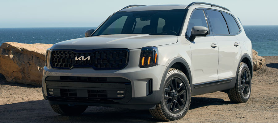 Mẫu SUV cỡ trung Kia Telluride chia sẻ nền tảng khung gầm và hệ truyền động với Hyundai Palisade. Mẫu SUV cỡ trung Kia Telluride chia sẻ nền tảng khung gầm và hệ truyền động với Hyundai Palisade.