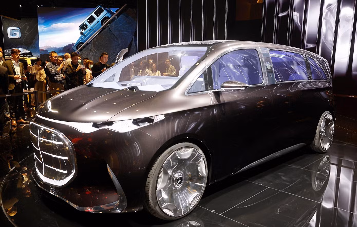Mercedes-Benz Vision V - mẫu concept được coi là bản xem trước của dòng MPV V-Class thế hệ mới với không gian nội thất rộng rãi và sang trọng.