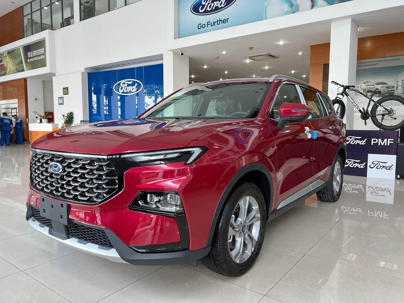 Ford Territory có lần đầu bán nhiều hơn Mazda CX-5 trong một tháng của năm 2025.