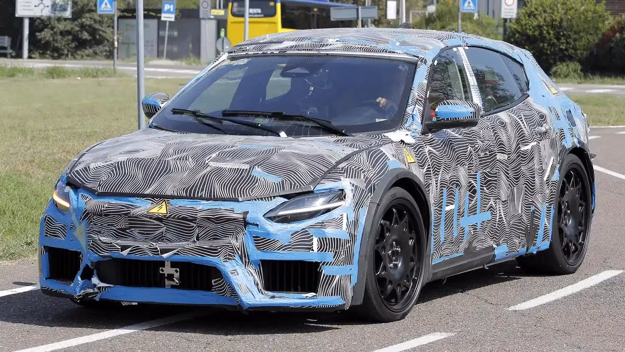 Chốt thời điểm ra mắt xe điện đầu tiên của Ferrari ảnh 2