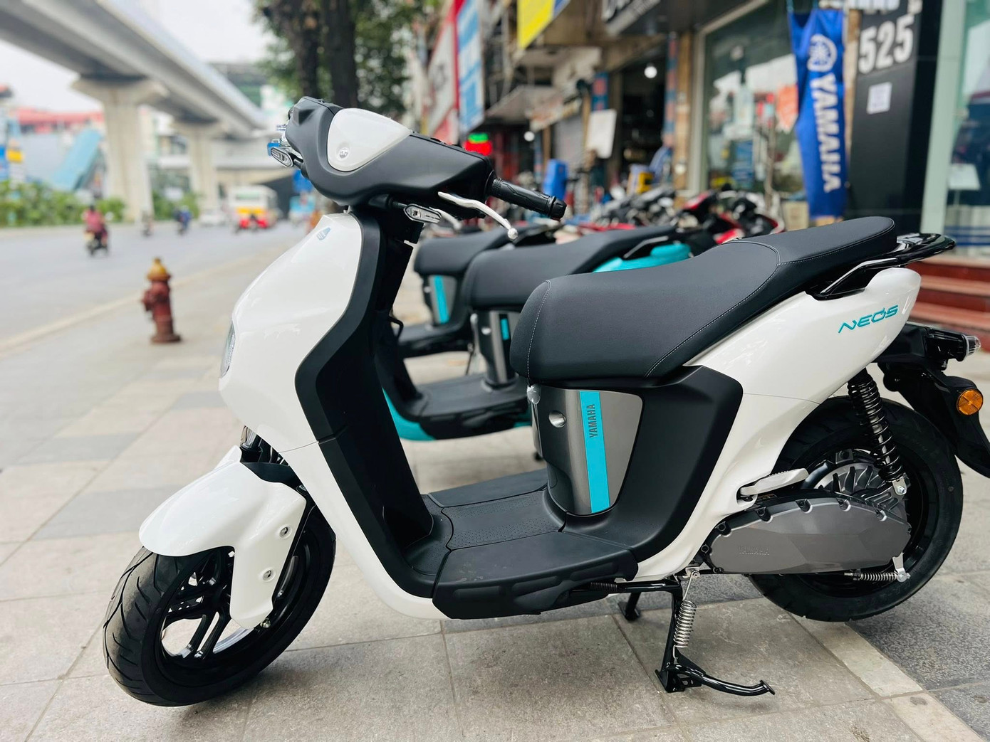 NEO's là mẫu xe máy điện đầu tiên của Yamaha tại Việt Nam. NEO's là mẫu xe máy điện đầu tiên của Yamaha tại Việt Nam.