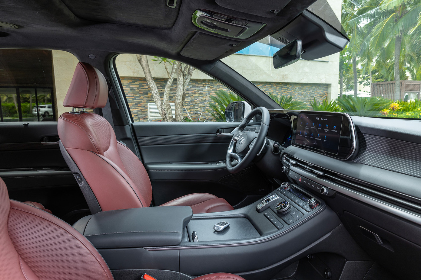 Hyundai Palisade sở hữu nội thất cao cấp với ghế da nappa. Hyundai Palisade sở hữu nội thất cao cấp với ghế da nappa.