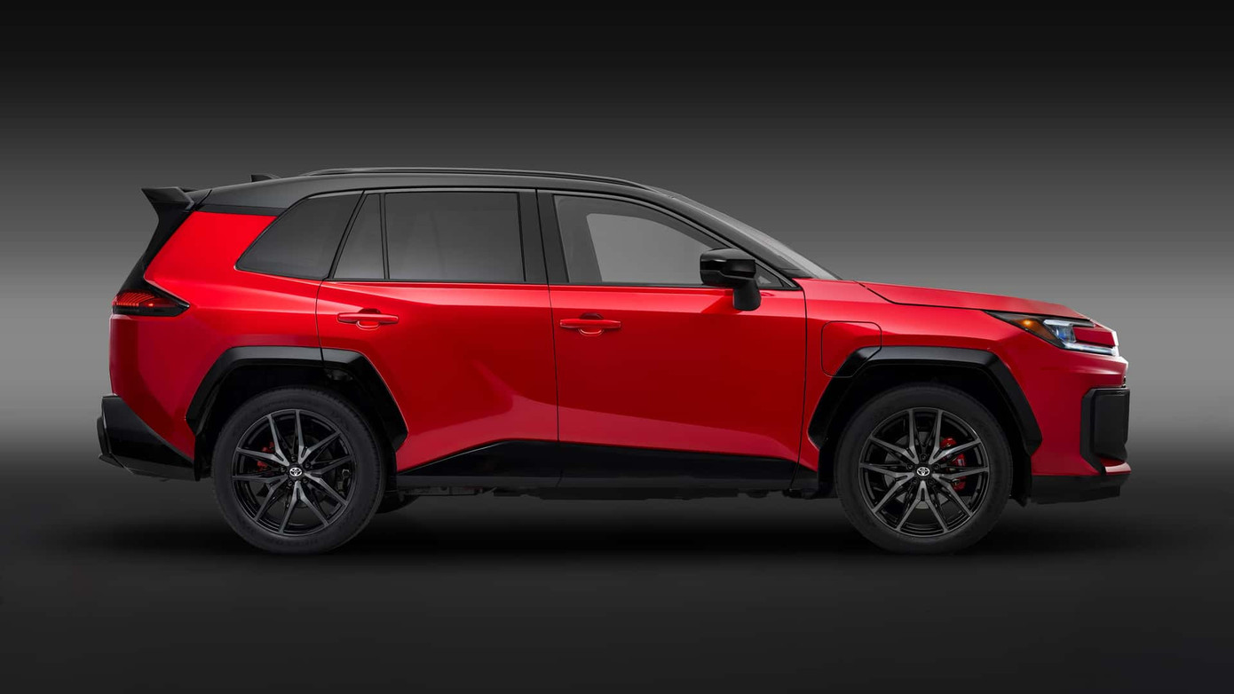 Toyota RAV4 GR Sport 2026. Toyota RAV4 GR Sport 2026.