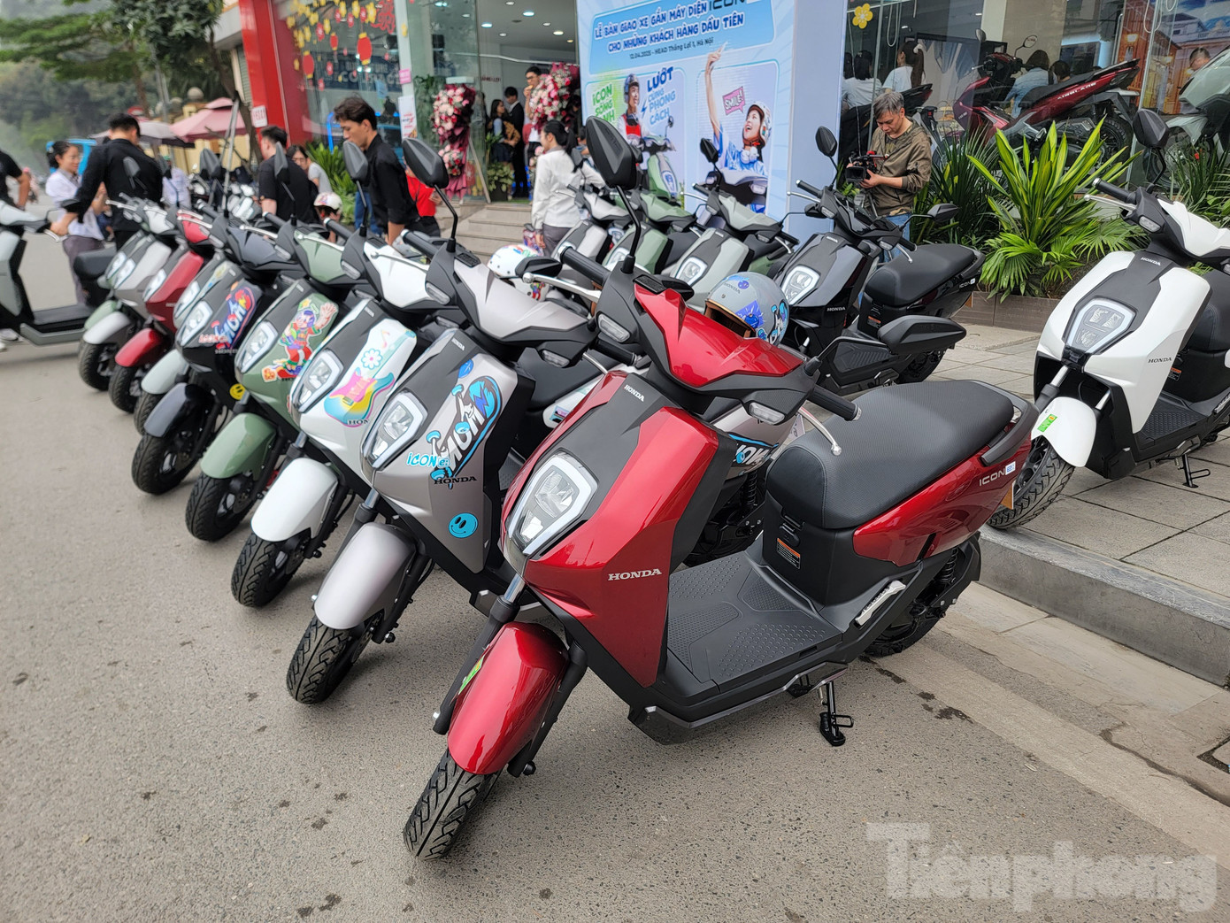 Dàn xe máy điện Honda ICON :e. Dàn xe máy điện Honda ICON :e.