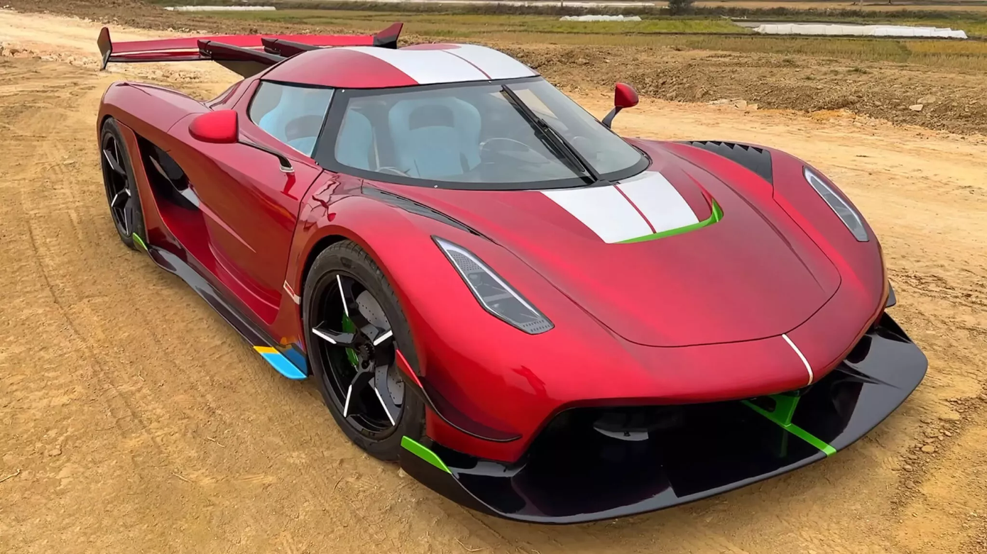 Siêu xe Koenigsegg Jesko nhái của nhóm thợ trẻ ảnh 5 Siêu xe Koenigsegg Jesko nhái của nhóm thợ trẻ ảnh 5