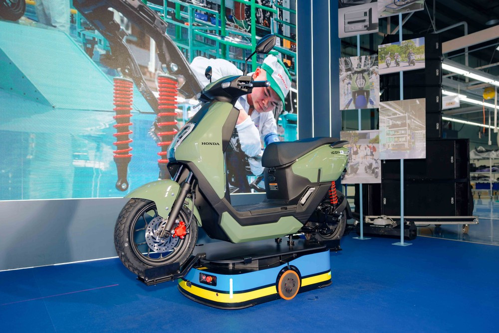 Mẫu xe máy điện Honda ICON e: sẽ được mở bán trong tháng 4.