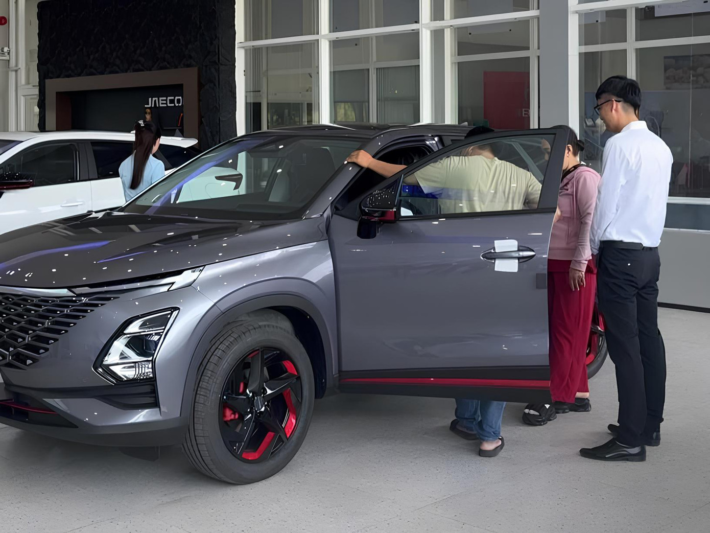 Omoda C5 liên tục được giảm giá trong những tháng gần đây.