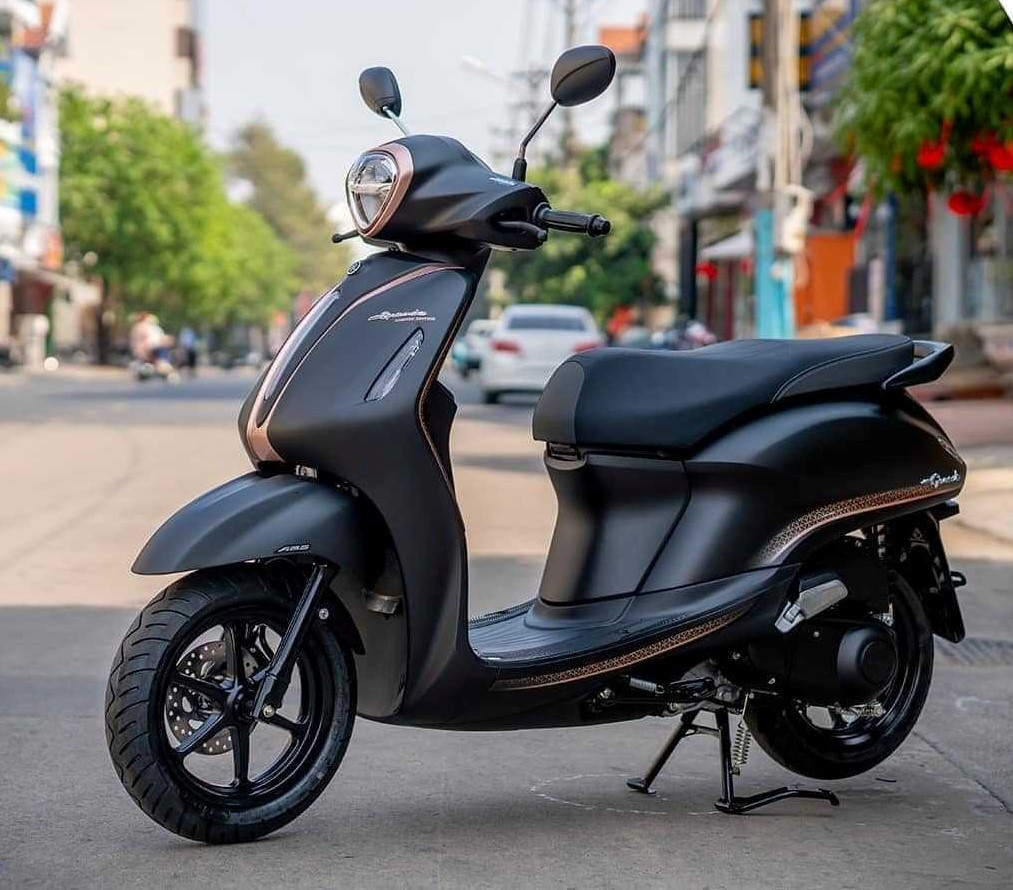 Xe tay ga Yamaha Grande.