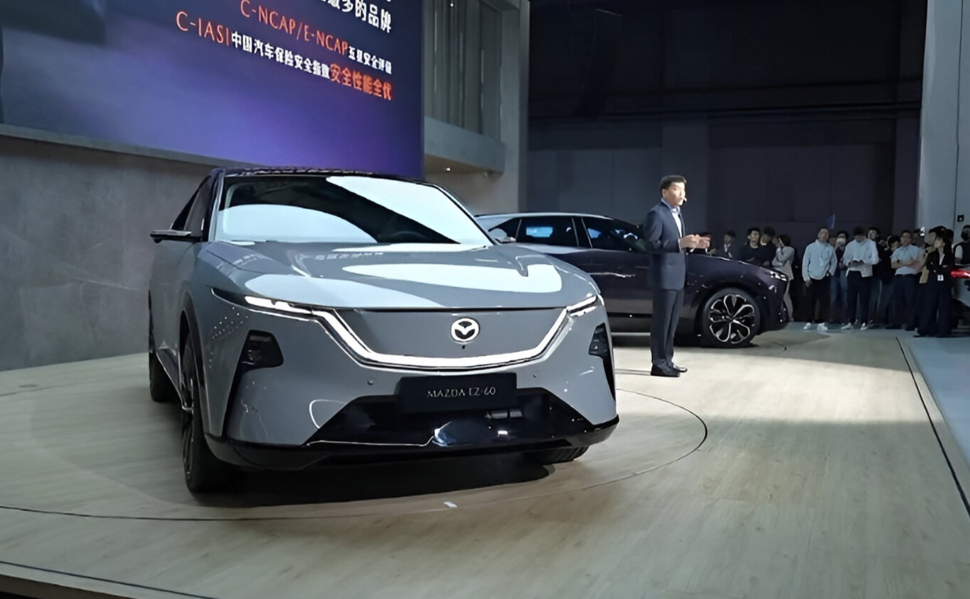 Một mẫu xe liên doanh Nhật-Trung nổi bật khác là Mazda EZ-60. Trong tương lai, chiếc SUV điện này dự kiến được phân phối ở châu Âu và một số thị trường khác với tên gọi CX-6e.